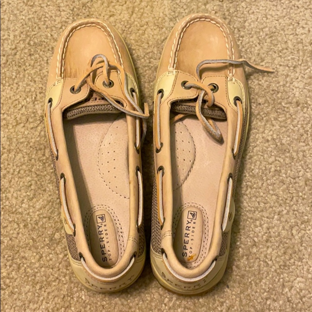 NWOT classic Sperrys